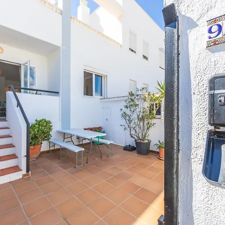 Coner - Casa Con Patio 100mts De Playa Lances *