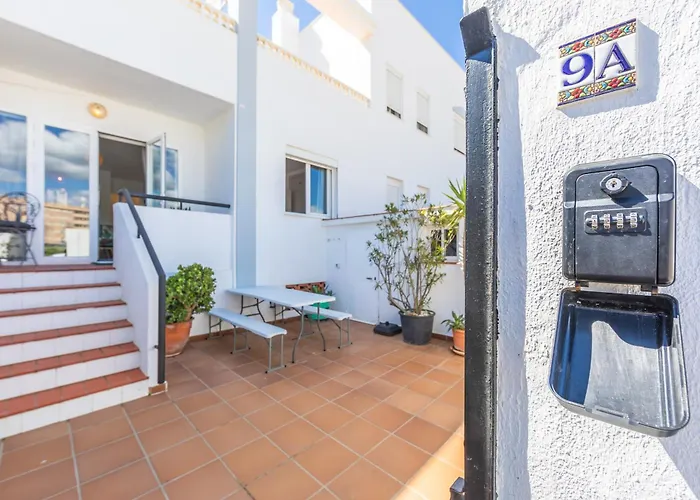 Coner - Casa Con Patio 100mts De Playa Lances *
